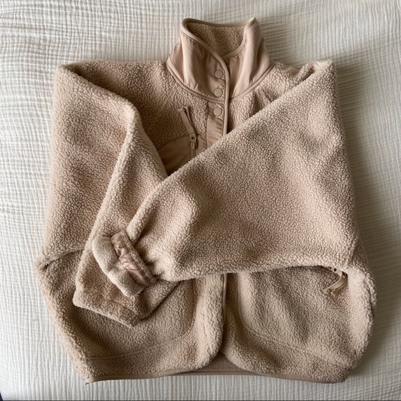 Free People Jackets & Blazers - Hit the Slopes Fleece Jacket
